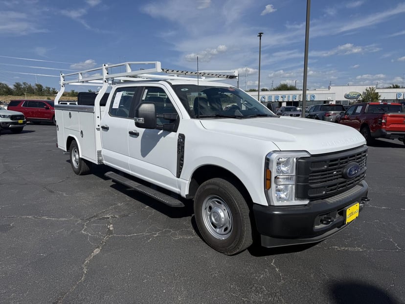 2026 Ford F-250 - Image 2