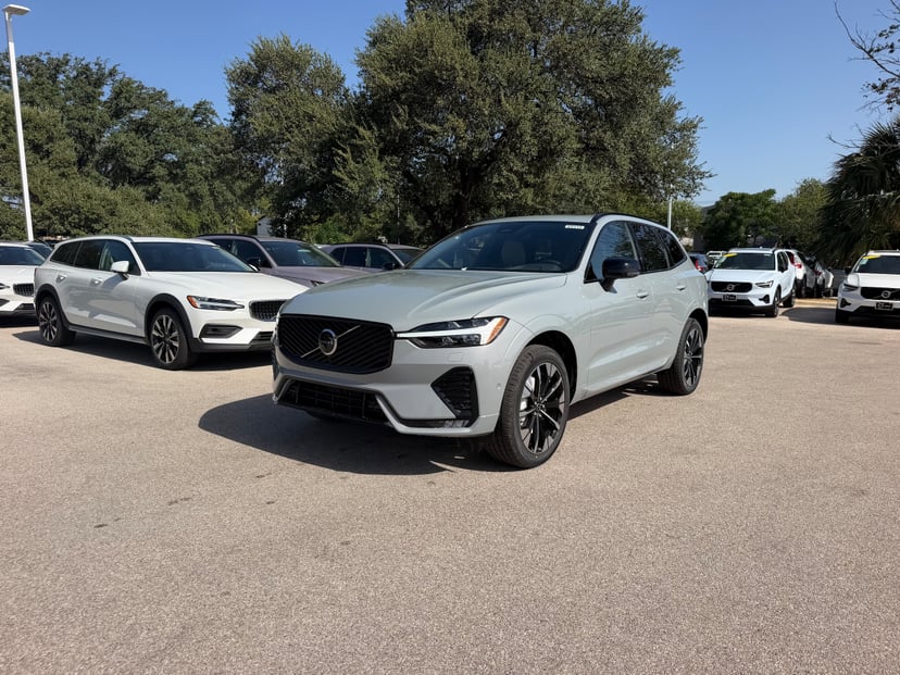 2027 Volvo XC60 - Image 1
