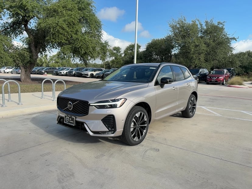 2027 Volvo XC60 - Image 1