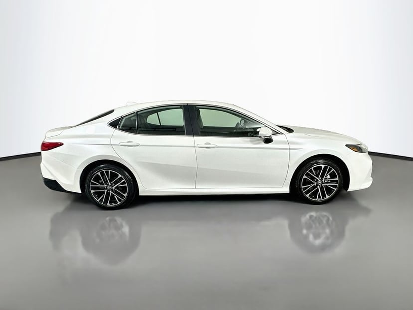 2026 Toyota Camry - Image 2