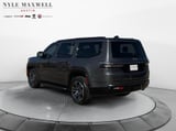 2026 Jeep Grand Wagoneer - Preview 14