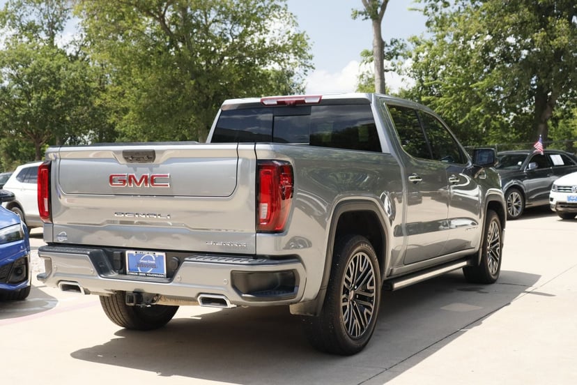 2023 GMC Sierra 1500 - Image 2
