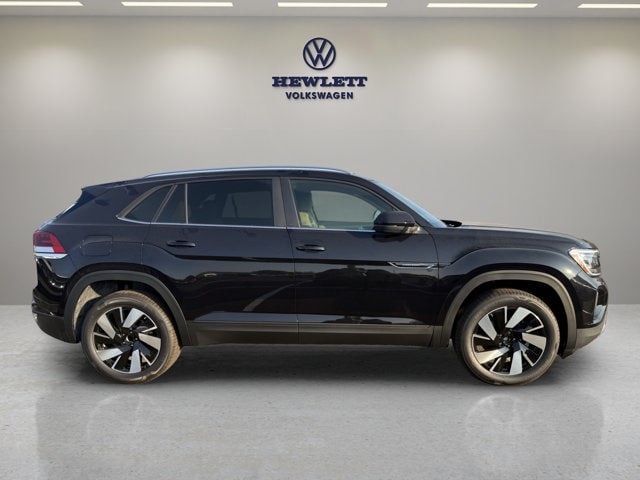 2026 Volkswagen Atlas Cross Sport - Image 1