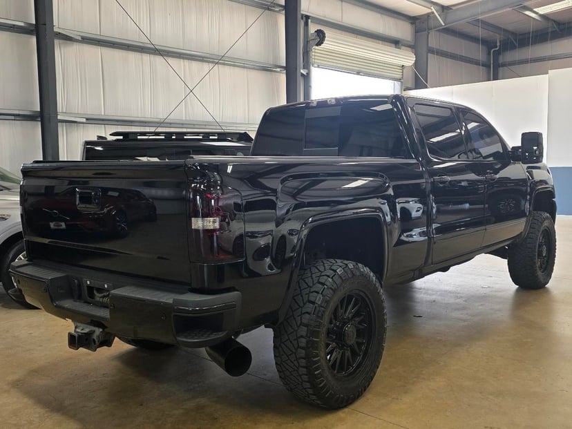 2018 GMC sierra-2500hd - Image 3