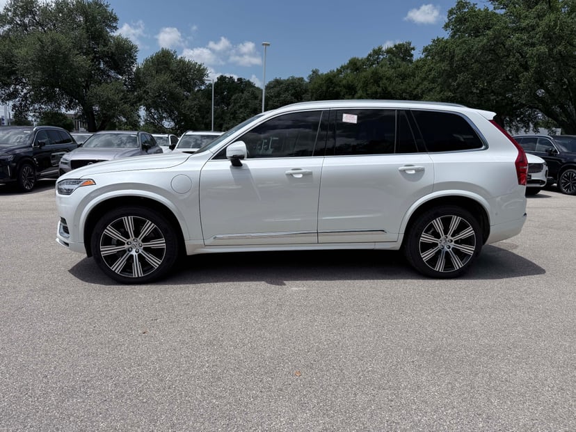 2024 Volvo XC90 - Image 3