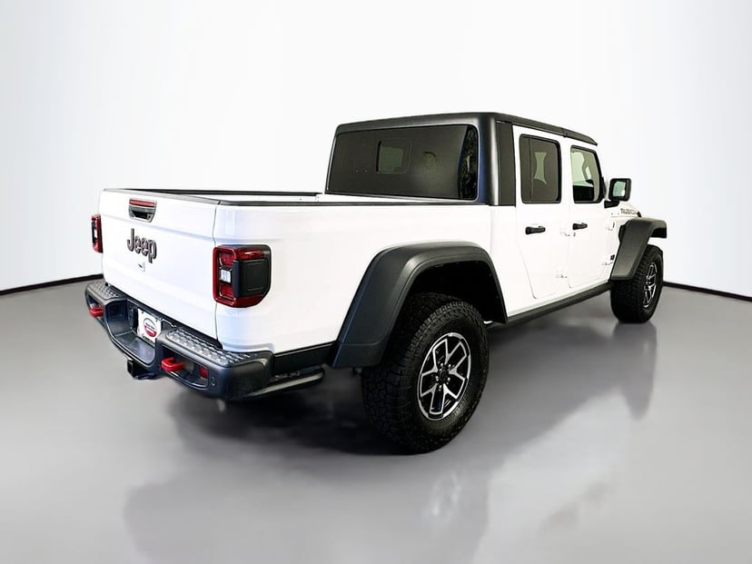 2024 Jeep Gladiator - Image 3