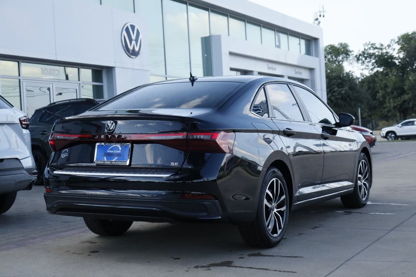 2026 Volkswagen Jetta - Image 3