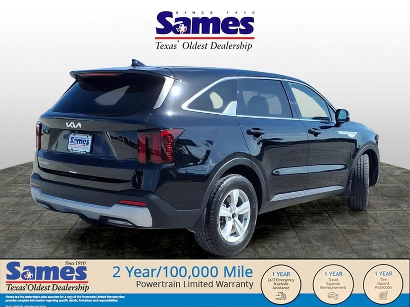 2025 Kia Sorento - Image 2