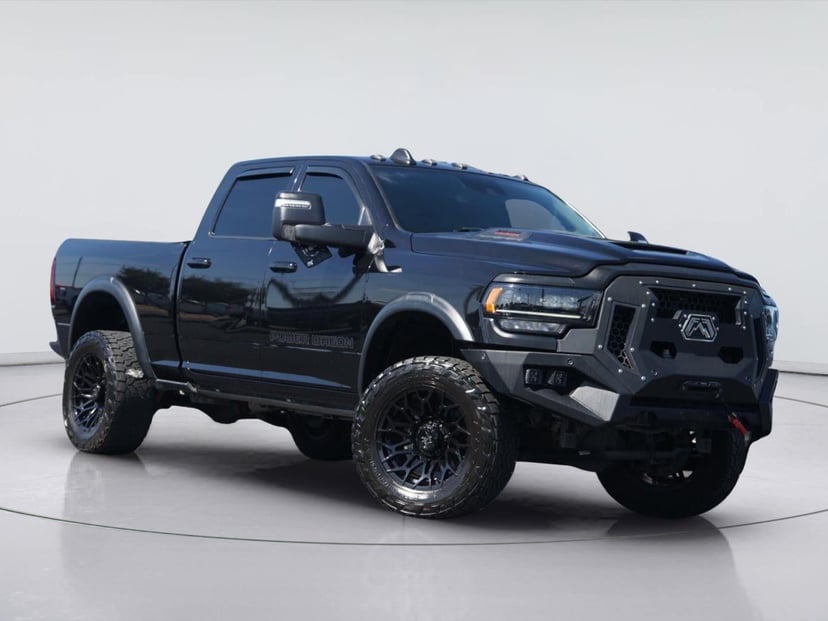 2023 Ram 2500 - Image 3