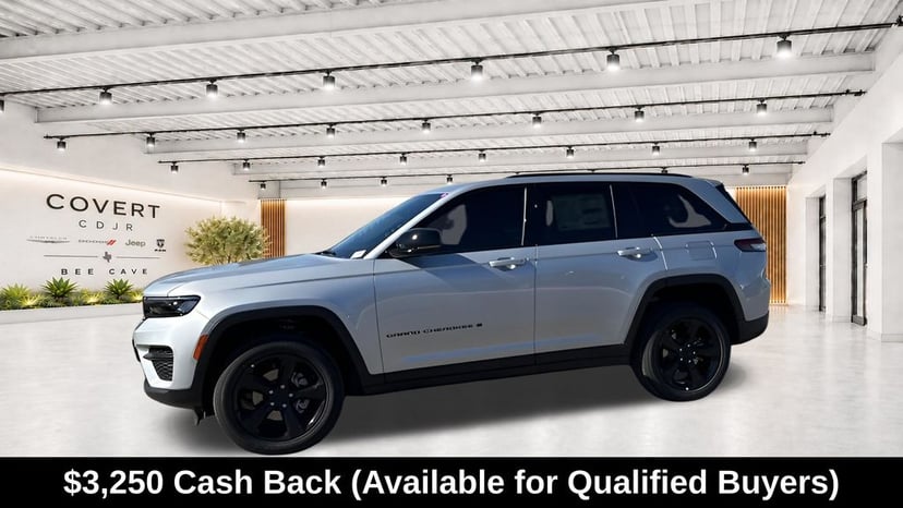 2025 Jeep Grand Cherokee Altitude - Image 3