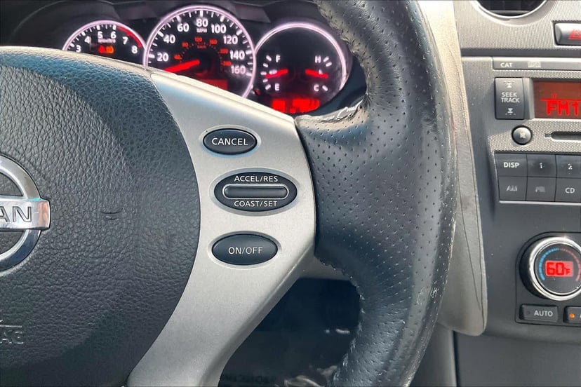 2010 Nissan Altima - Image 3