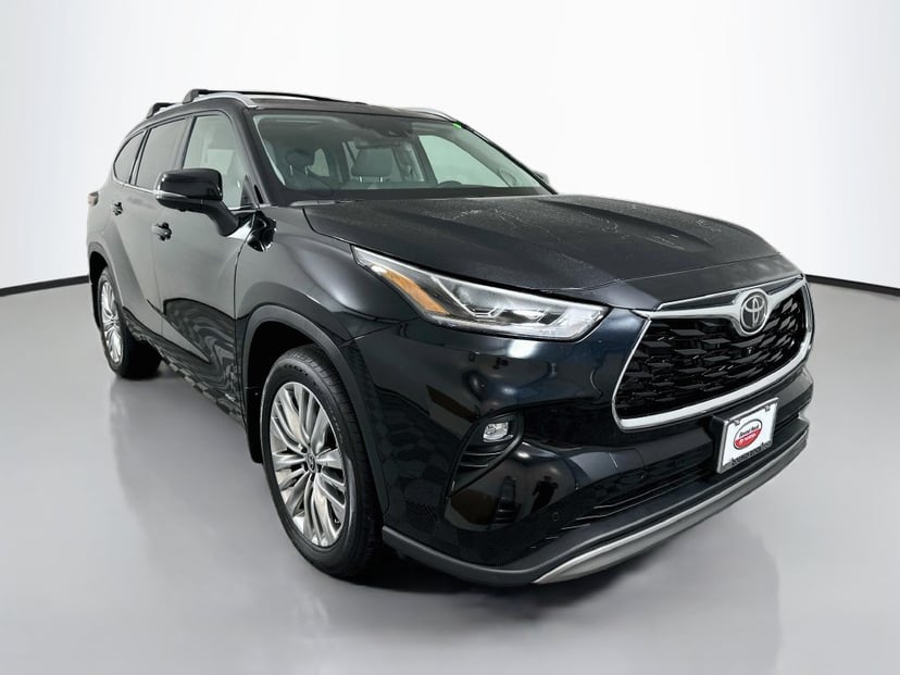 2026 Toyota Highlander - Image 1