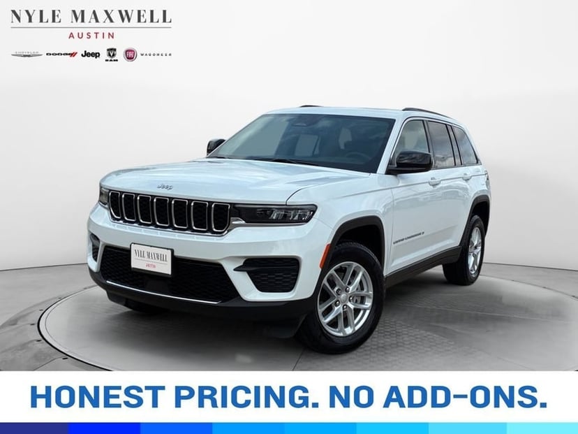 2026 Jeep Grand Cherokee Laredo - Image 1