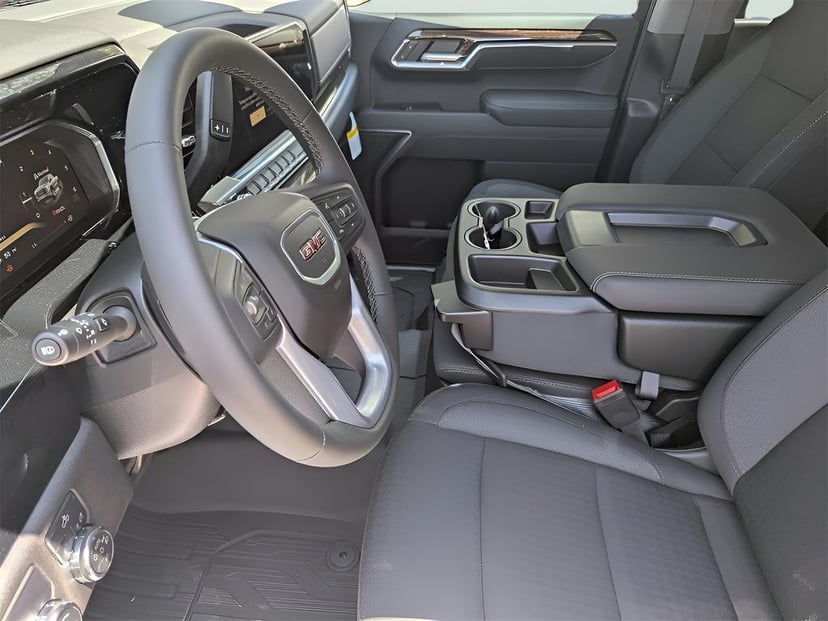 2026 GMC Sierra 1500 - Image 3