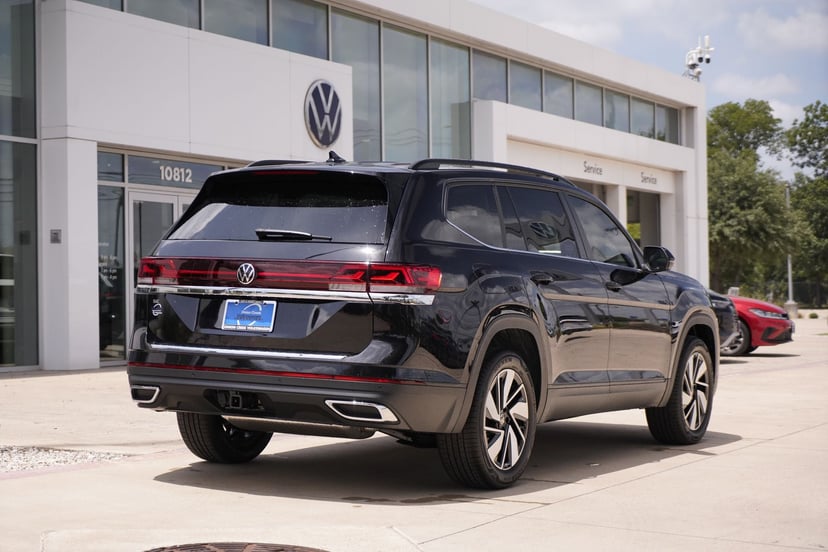 2026 Volkswagen Atlas - Image 3