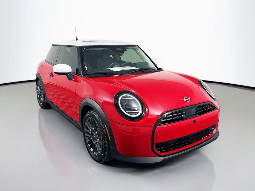 2025 MINI Hardtop - Image 1