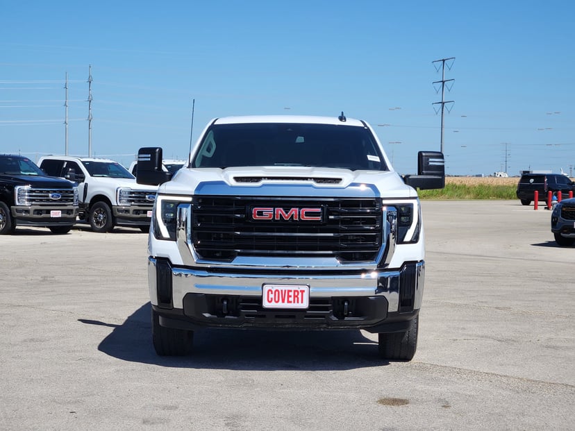 2024 GMC Sierra 2500 HD - Image 3
