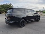 2021 Lincoln Navigator L - Preview 9