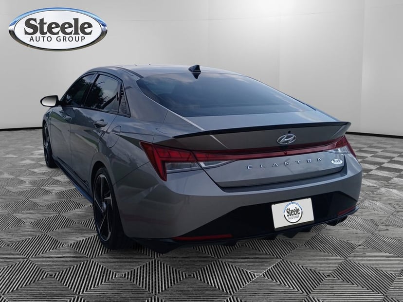2023 Hyundai Elantra - Image 3