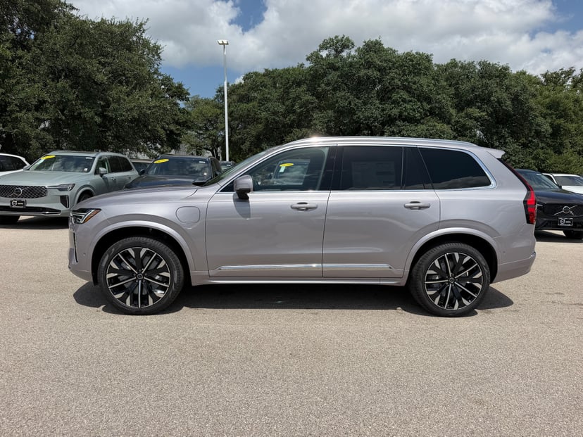 2026 Volvo XC90 - Image 3