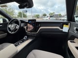 2026 Volvo XC60 - Preview 9