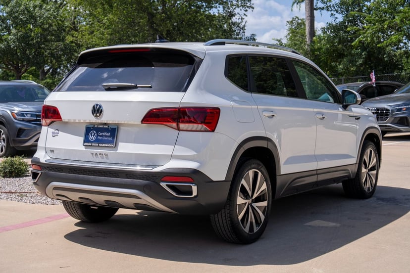 2023 Volkswagen Taos - Image 2
