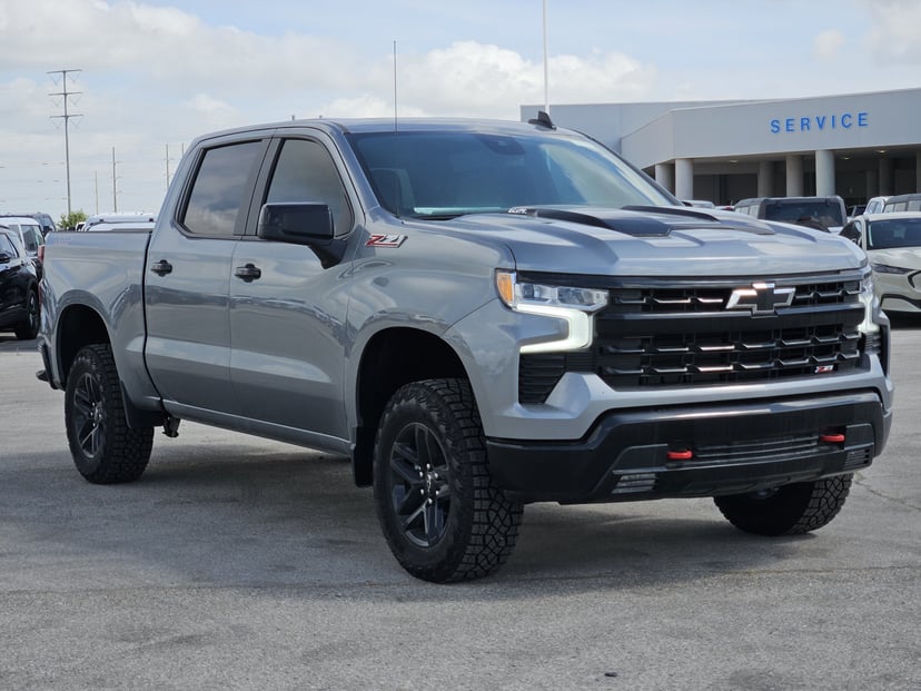 2026 Chevrolet Silverado - Image 2