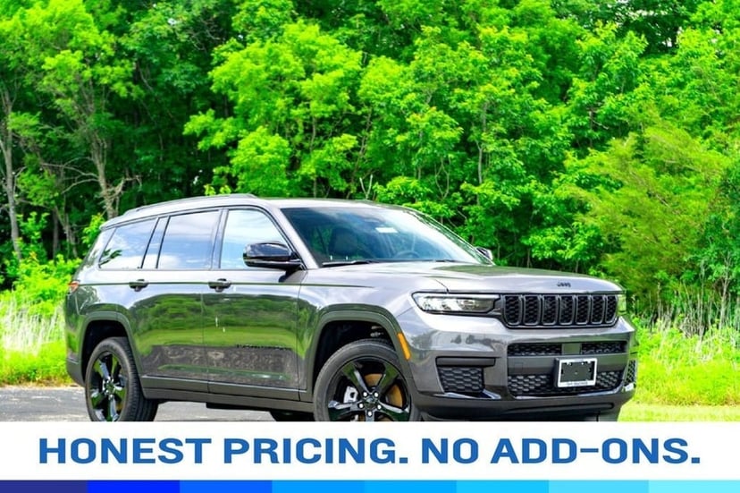 2025 Jeep Grand Cherokee L - Image 2
