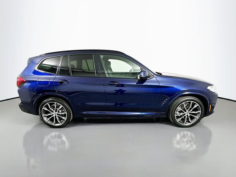 2022 BMW X3 - Image 2