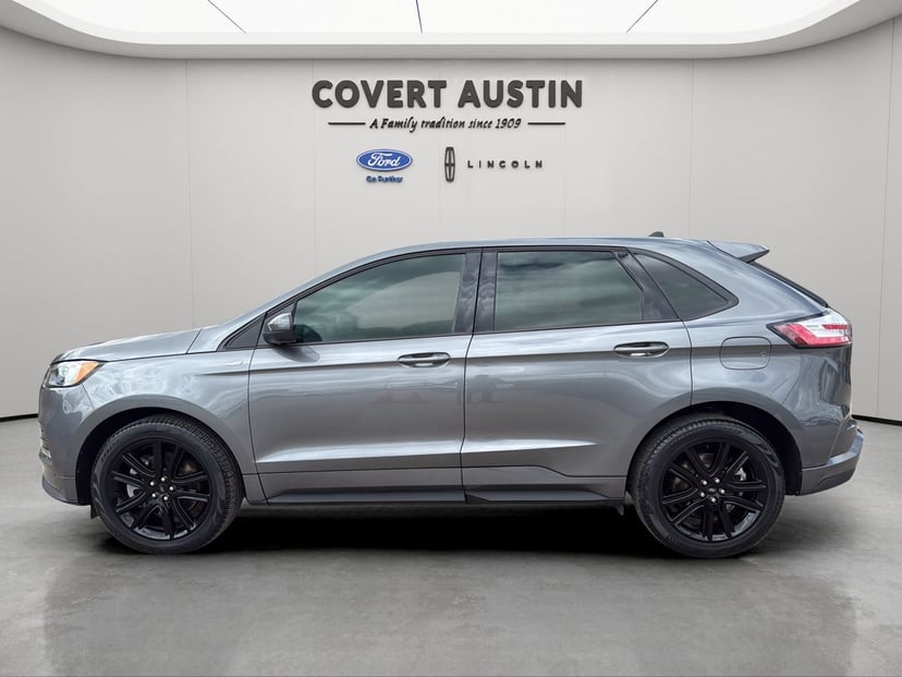 2023 Ford Edge - Image 2