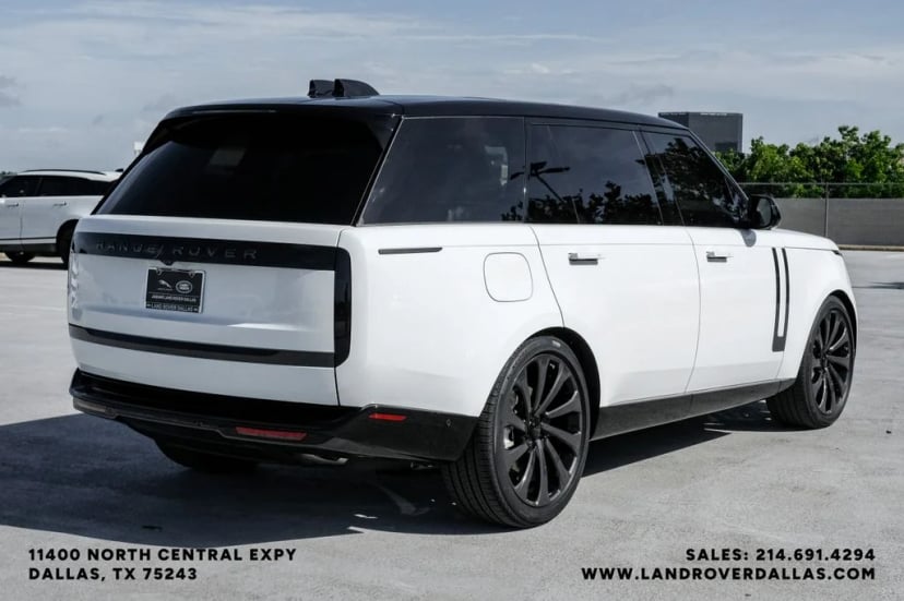 2026 Land Rover Range Rover - Image 2