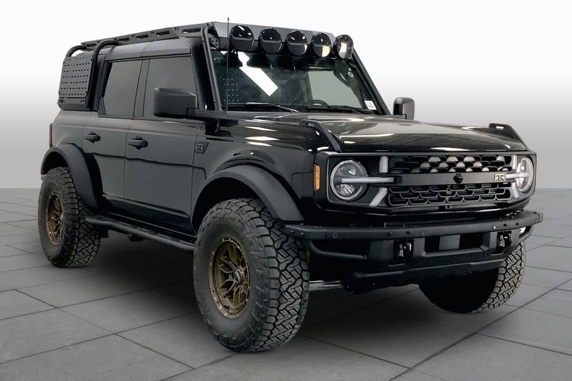 2026 Ford Bronco - Image 2