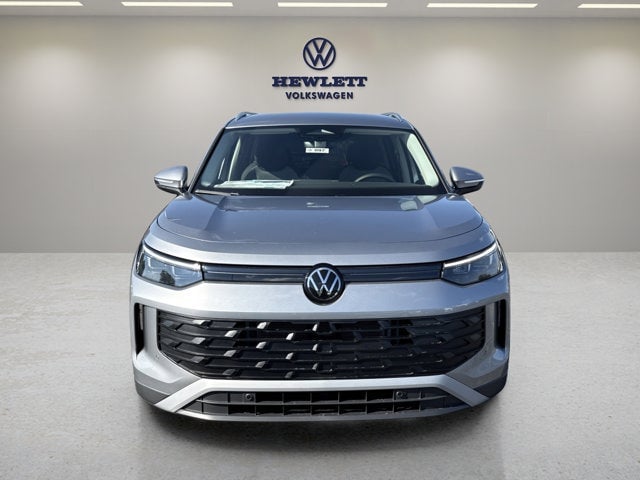 2026 Volkswagen Tiguan - Image 1