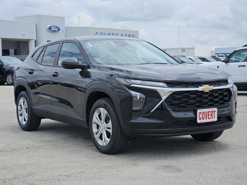 2026 Chevrolet Trax - Image 2
