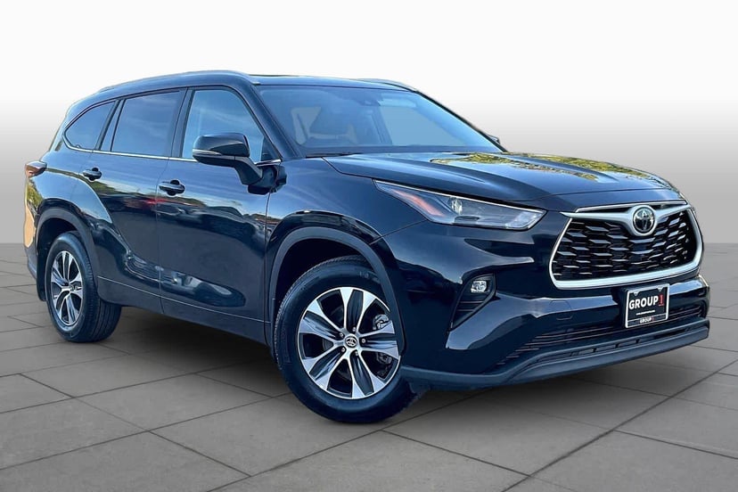 2026 Toyota Highlander - Image 1