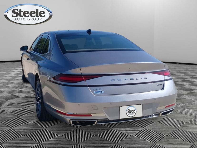 2023 Genesis g90 - Image 2