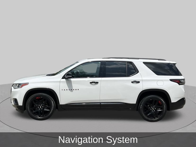 2020 Chevrolet Traverse - Image 2