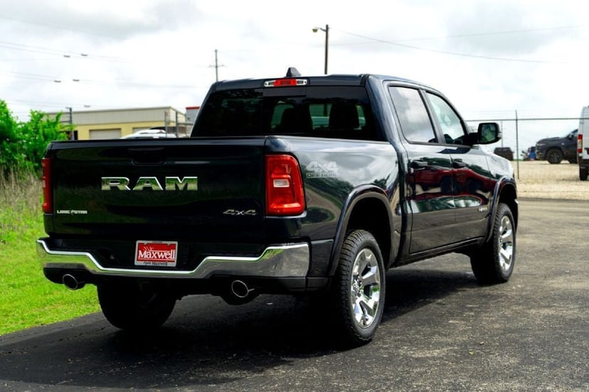 2026 Ram 1500 - Image 3