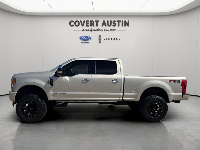 2017 Ford F-250 - Image 2