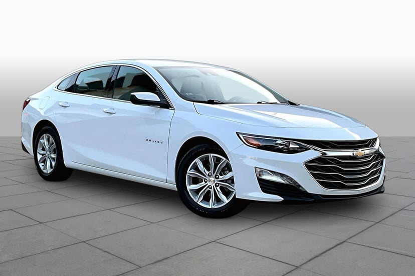 2024 Chevrolet Malibu - Image 2
