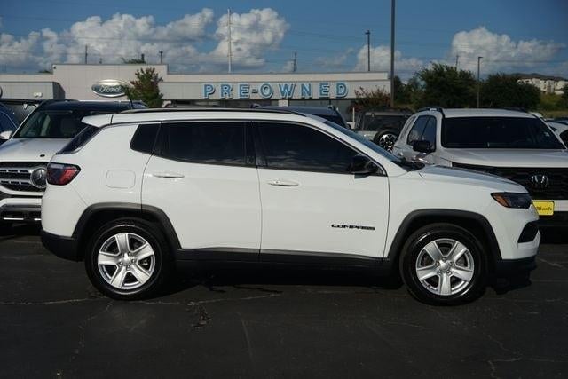 2022 Jeep Compass - Image 2