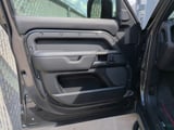 2024 Land Rover Defender - Preview 12