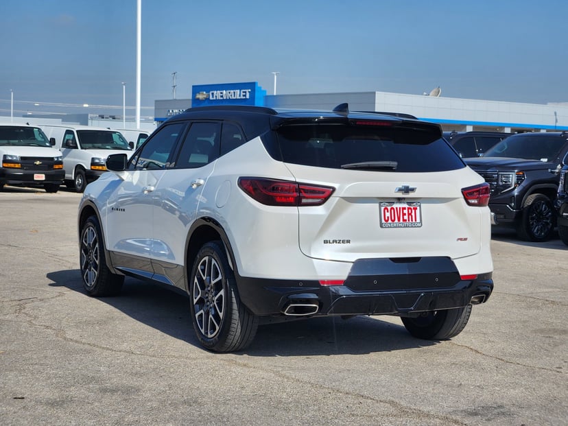 2024 Chevrolet Blazer - Image 2