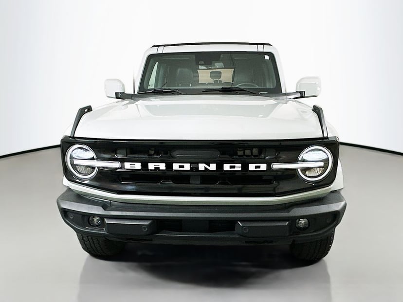 2024 Ford Bronco - Image 2