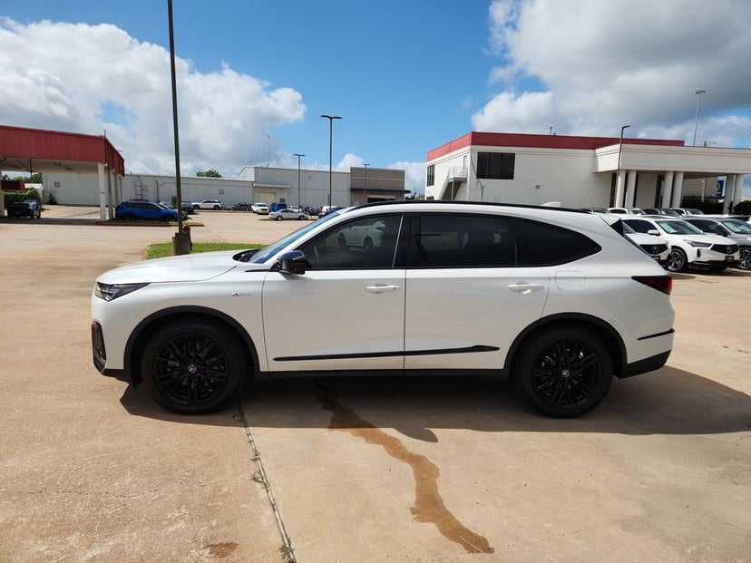 2026 Acura MDX - Image 2