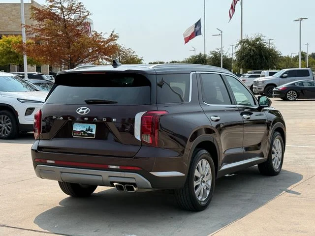 2025 Hyundai Palisade - Image 2