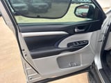2017 Toyota Highlander - Preview 10