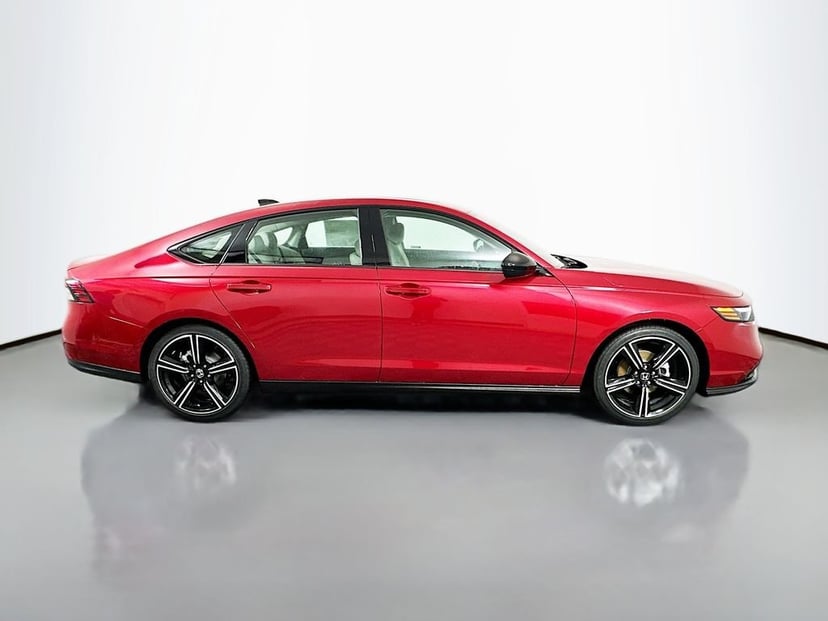 2026 Honda Accord SE 4D Sedan Radiant Red Metallic - Image 2