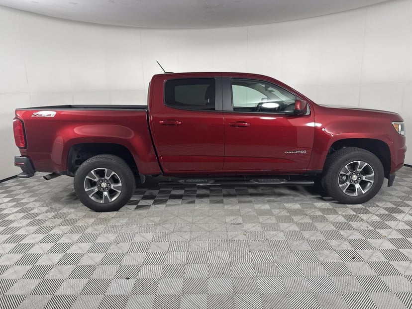 2017 Chevrolet Colorado - Image 2
