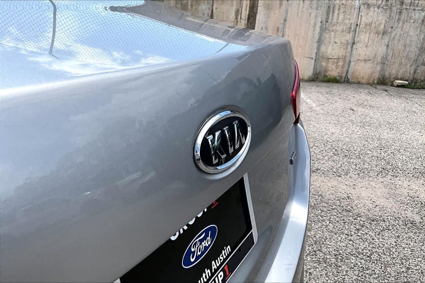 2012 Kia Optima - Image 1